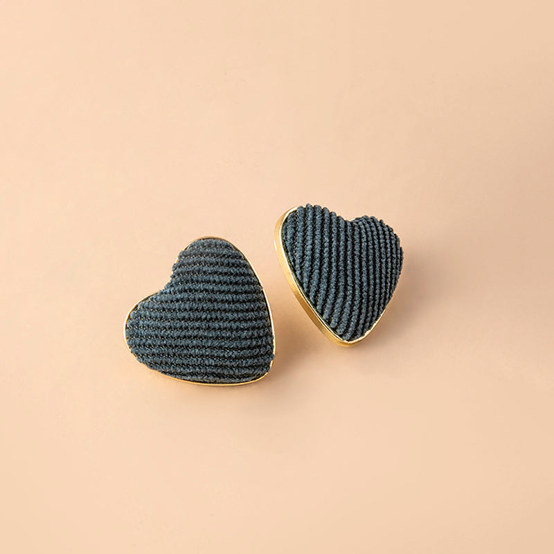 The Houndstooth Big Heart Earrings