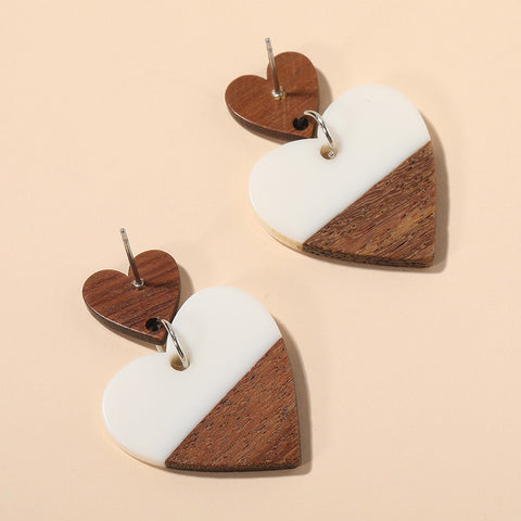 The Exaggerated Heart-shaped Wood Earrings